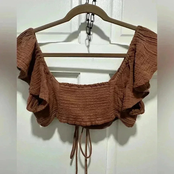 Anthropologie Daily Practice Crop Top Size Medium EUC - Picture 3 of 6